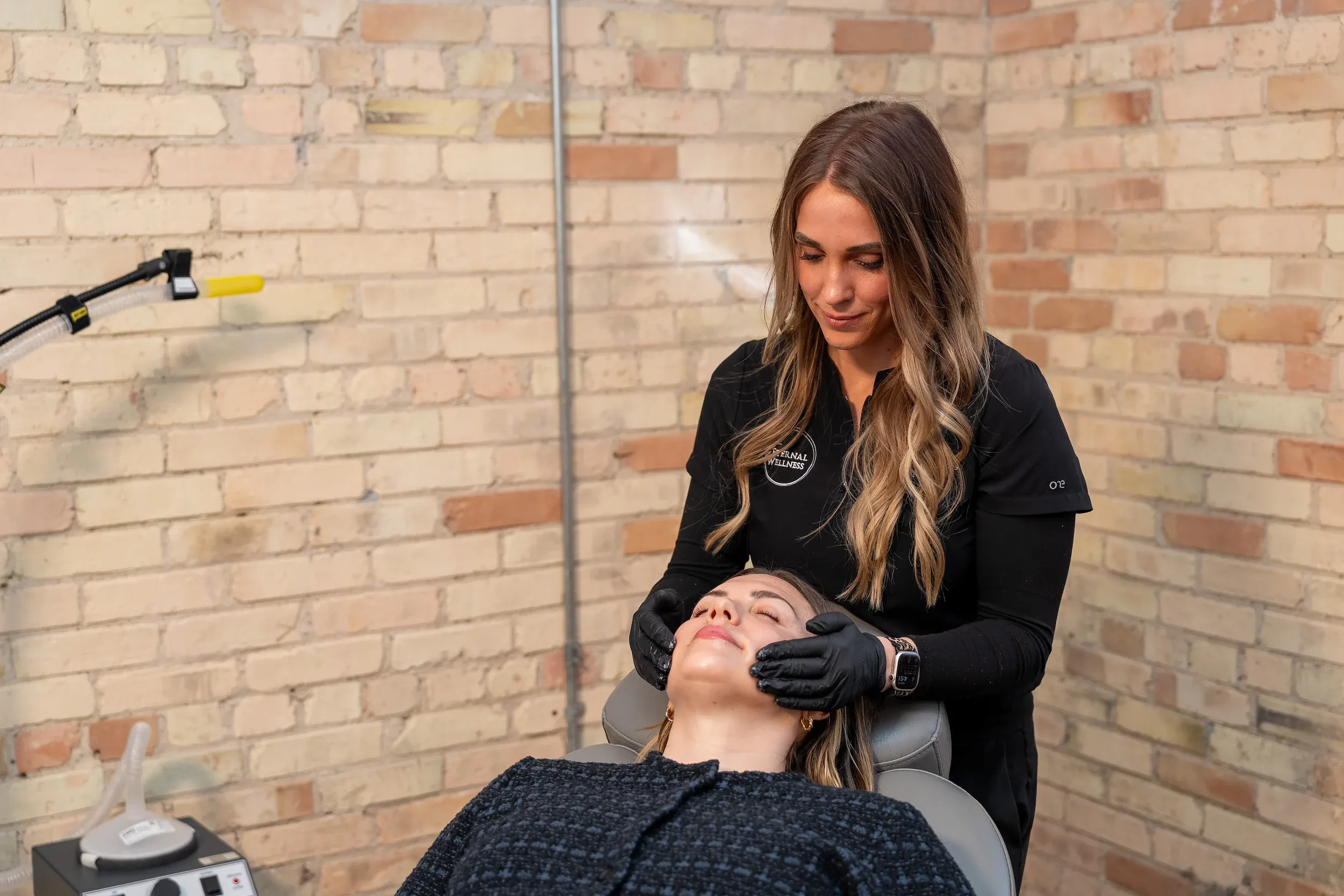 Abstract soft gradient background representing body contouring and skin renewal