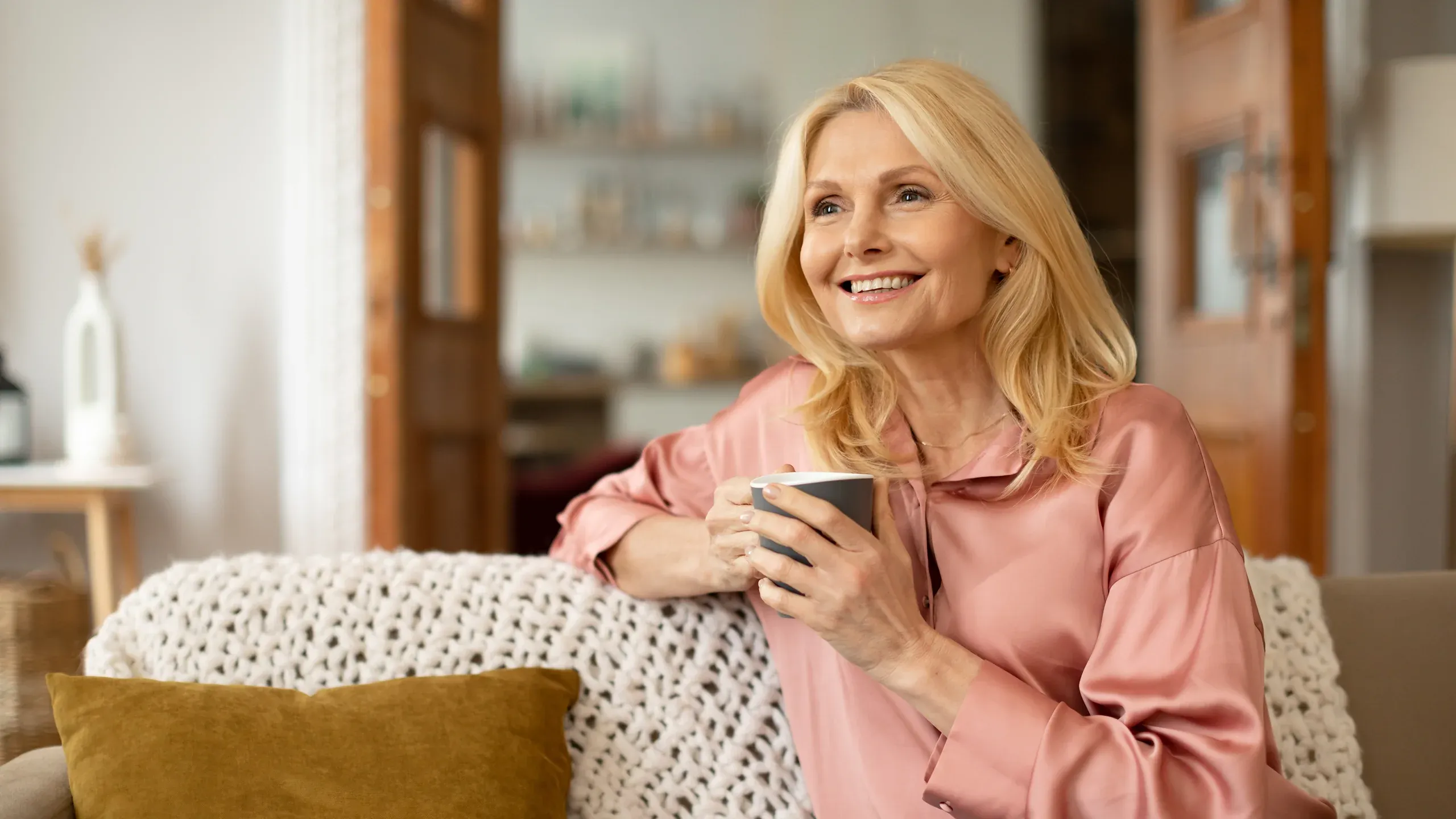 Abstract soft gradient background representing hormonal balance and wellness