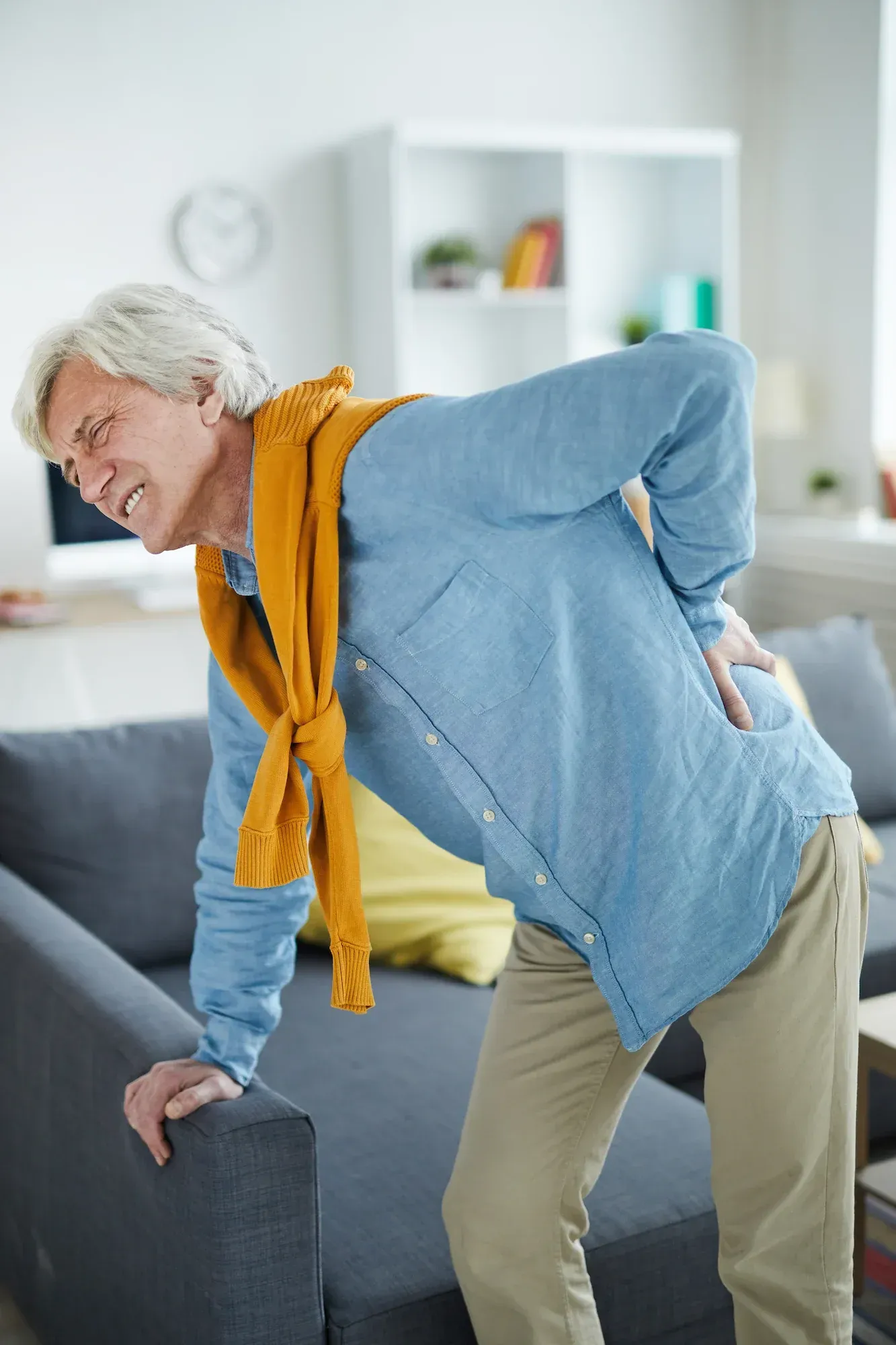 Person recognizing signs of central pain syndrome at Physicians Ketamine Institute