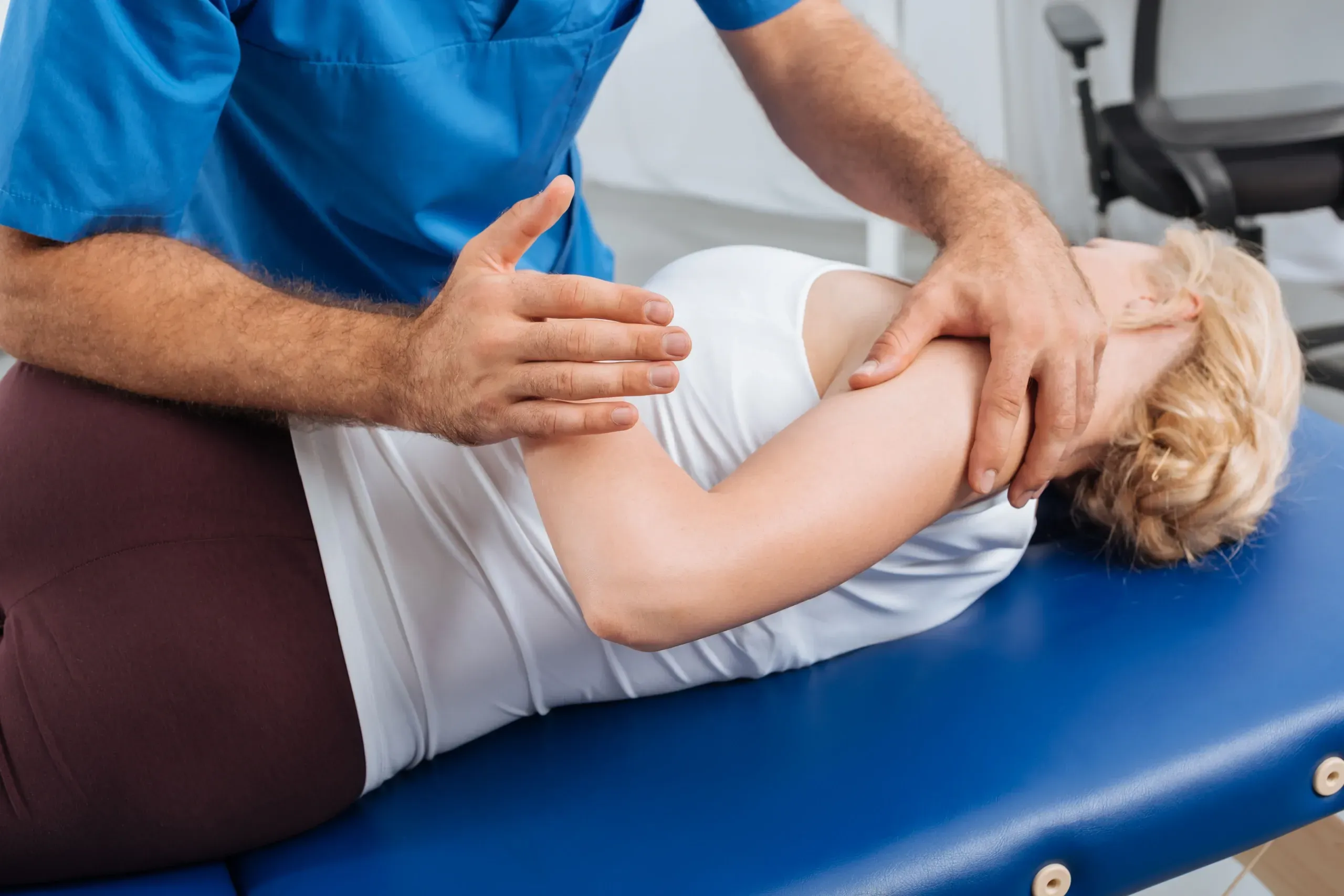 Chiropractic adjustment at Spine-Ability in Apollo Beach and Riverview FL