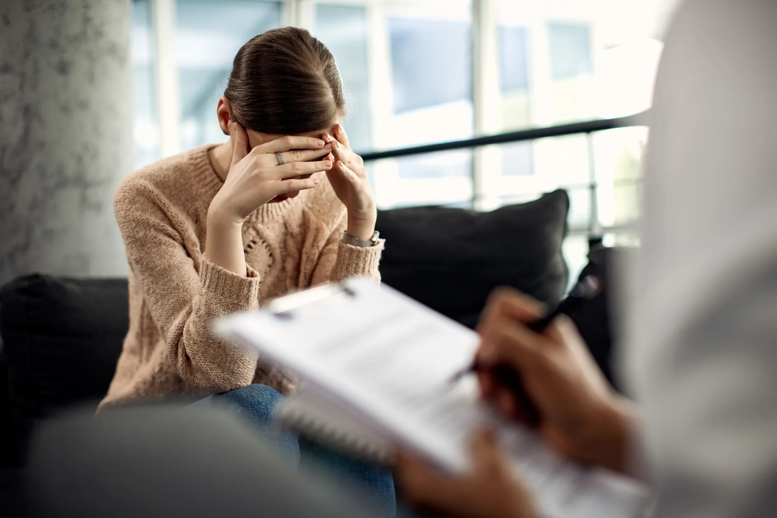 Abstract soft gradient background representing mental health diagnostic care at R&C Psychiatry