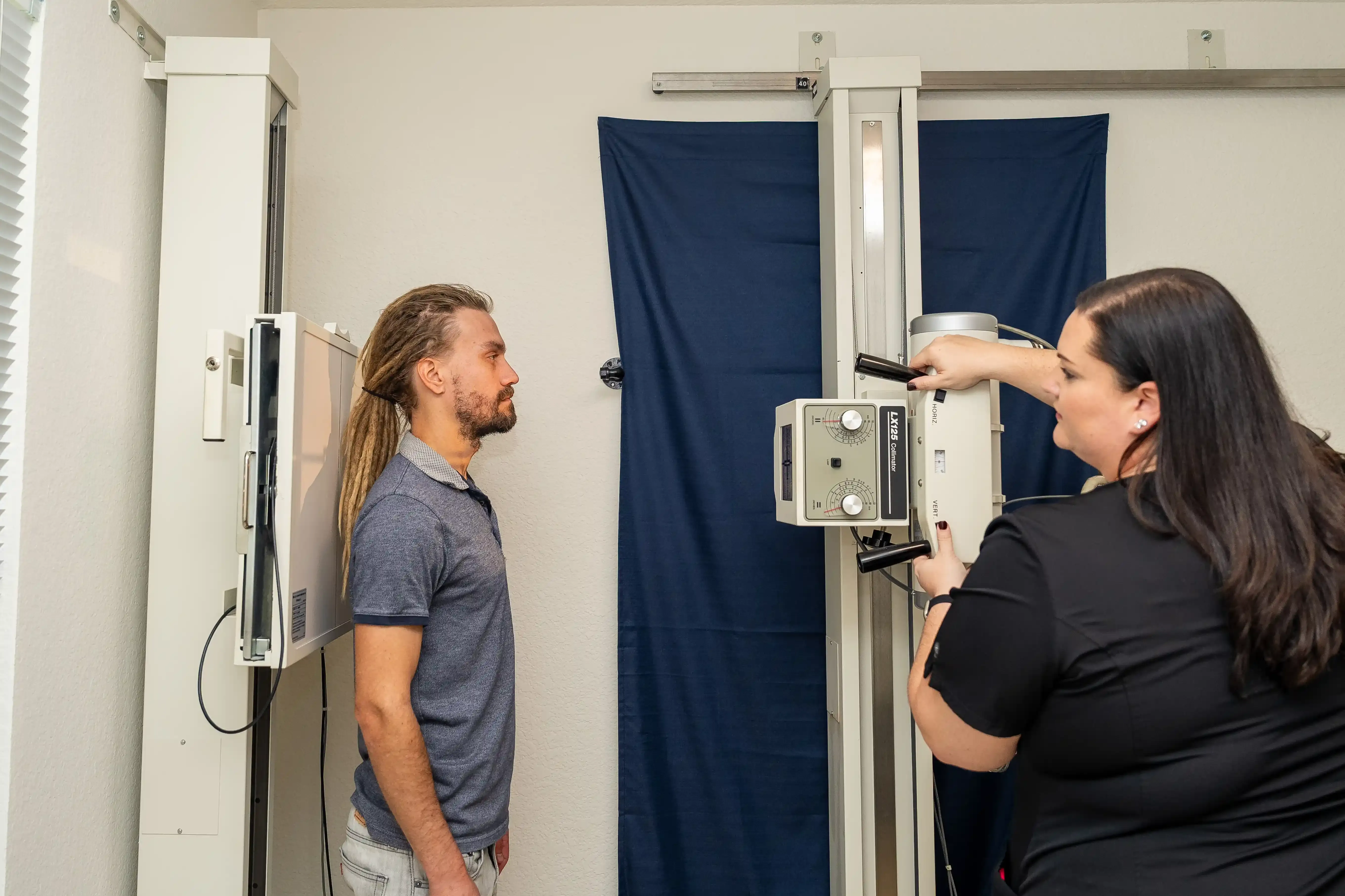 Abstract soft gradient background representing comprehensive diagnostic evaluation