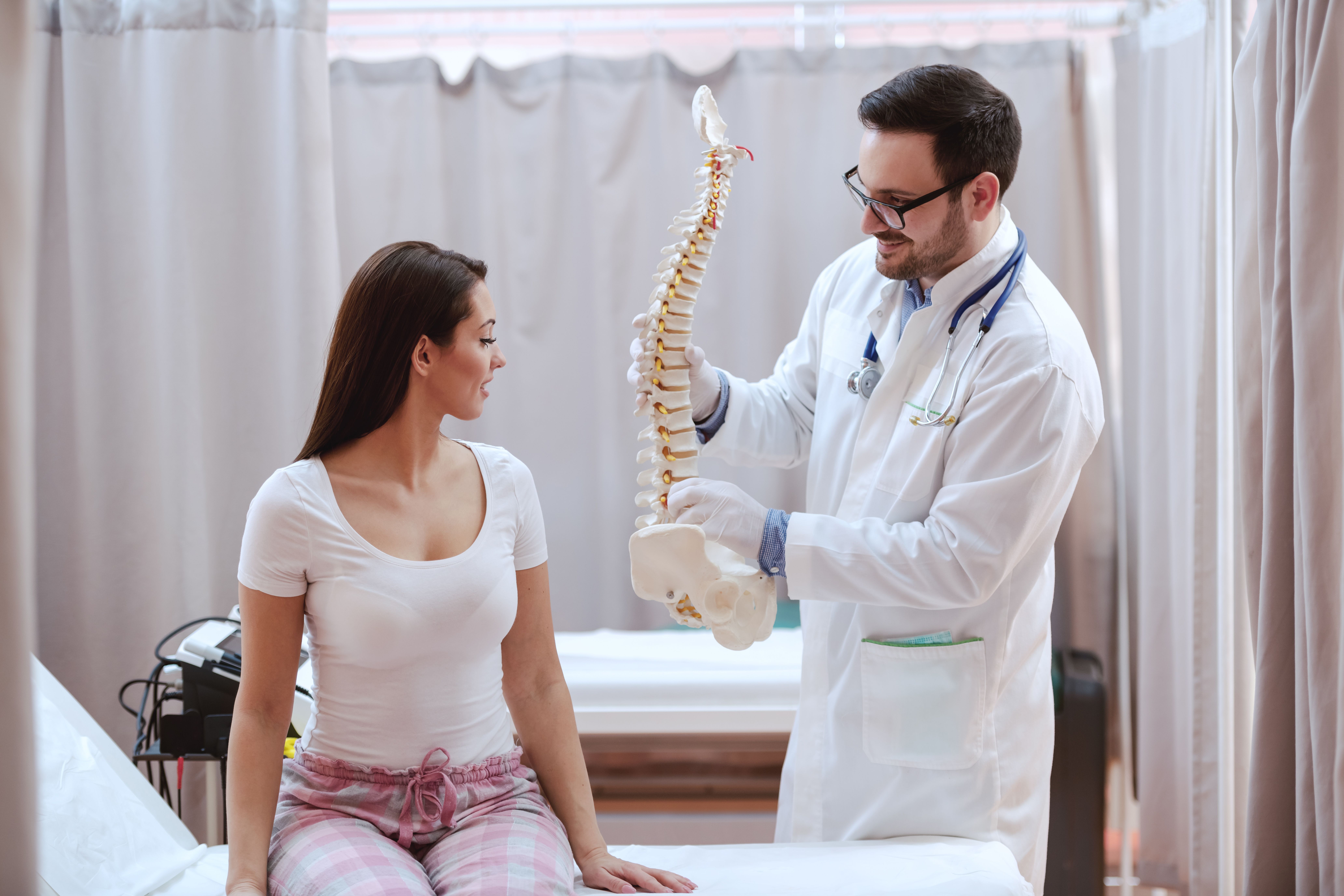 Illustration of herniated disc anatomy at Roots Chiropractic and Wellness in Alma, GA