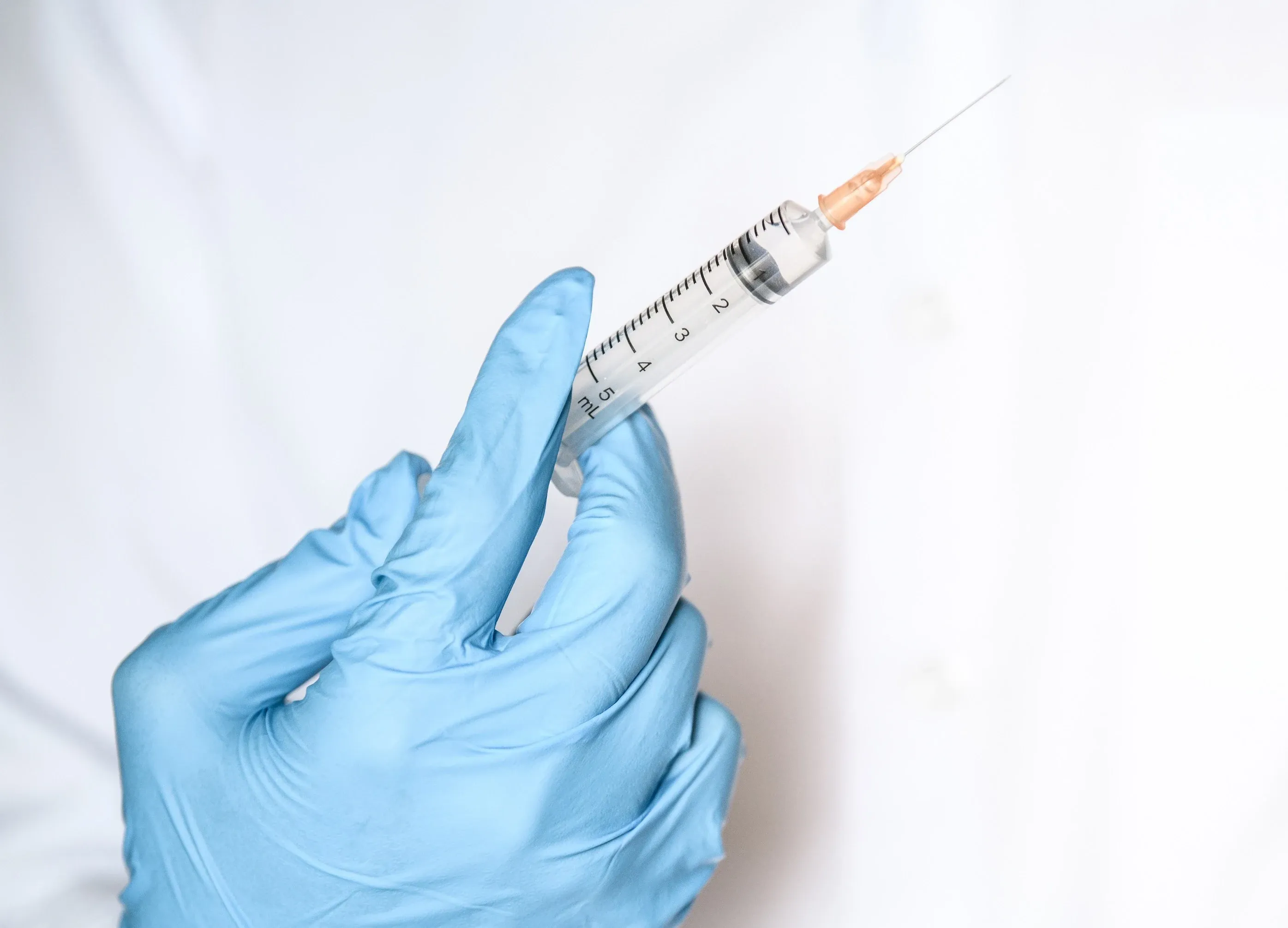 Before and after illustration of joint inflammation reduction following steroid injection