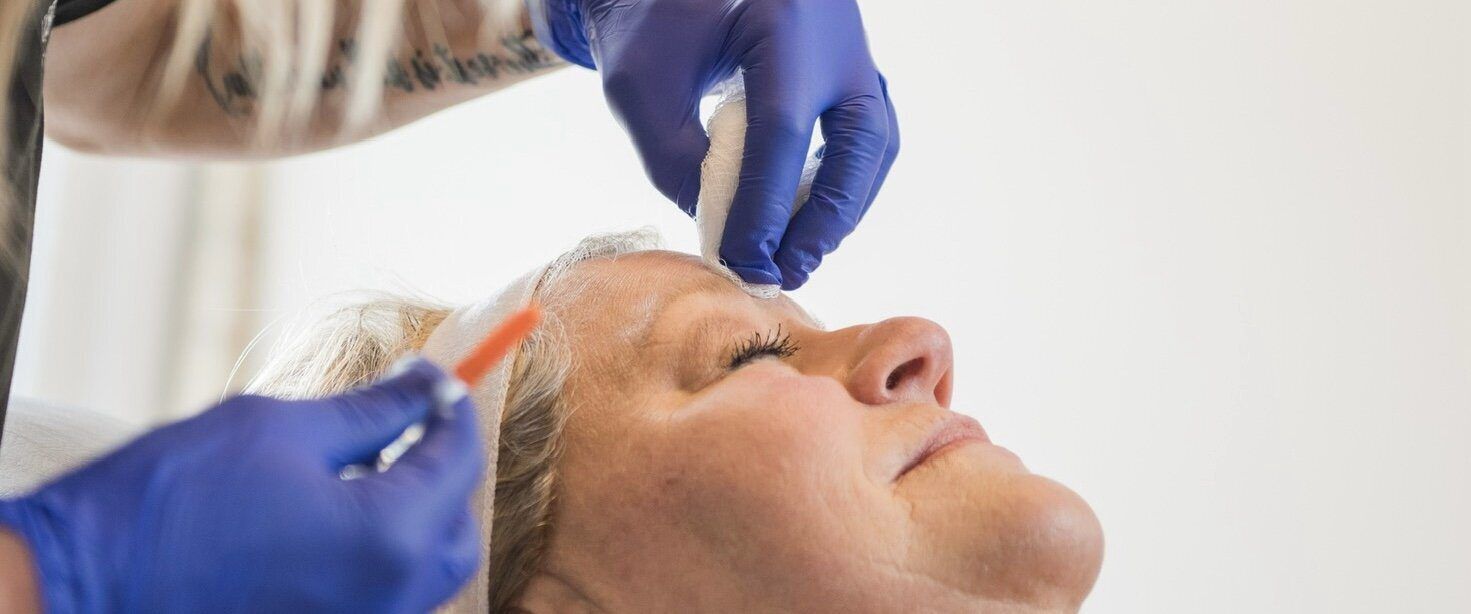 Abstract soft gradient background representing wrinkle relaxation treatment