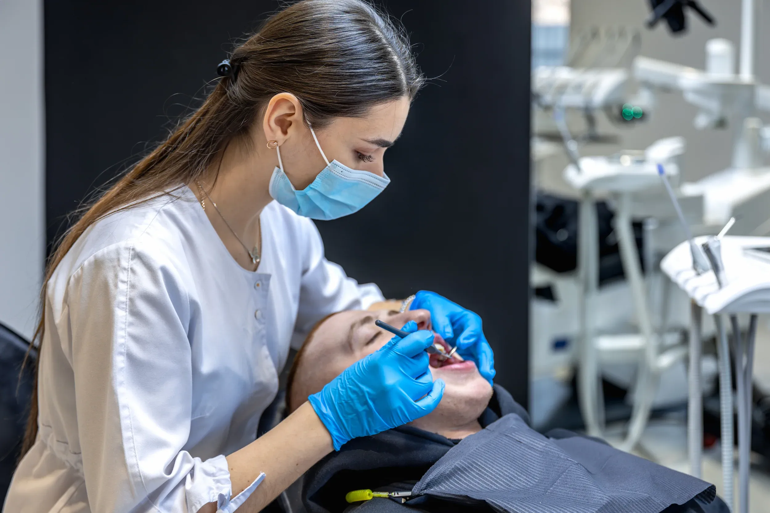 Lifestyle factors contributing to teeth grinding at Dental World Longwood