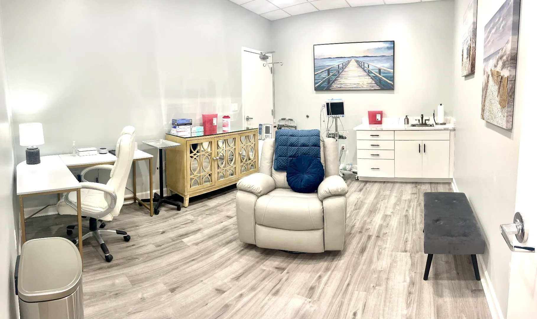 Welcoming reception area at Physicians Ketamine Institute of Destin
