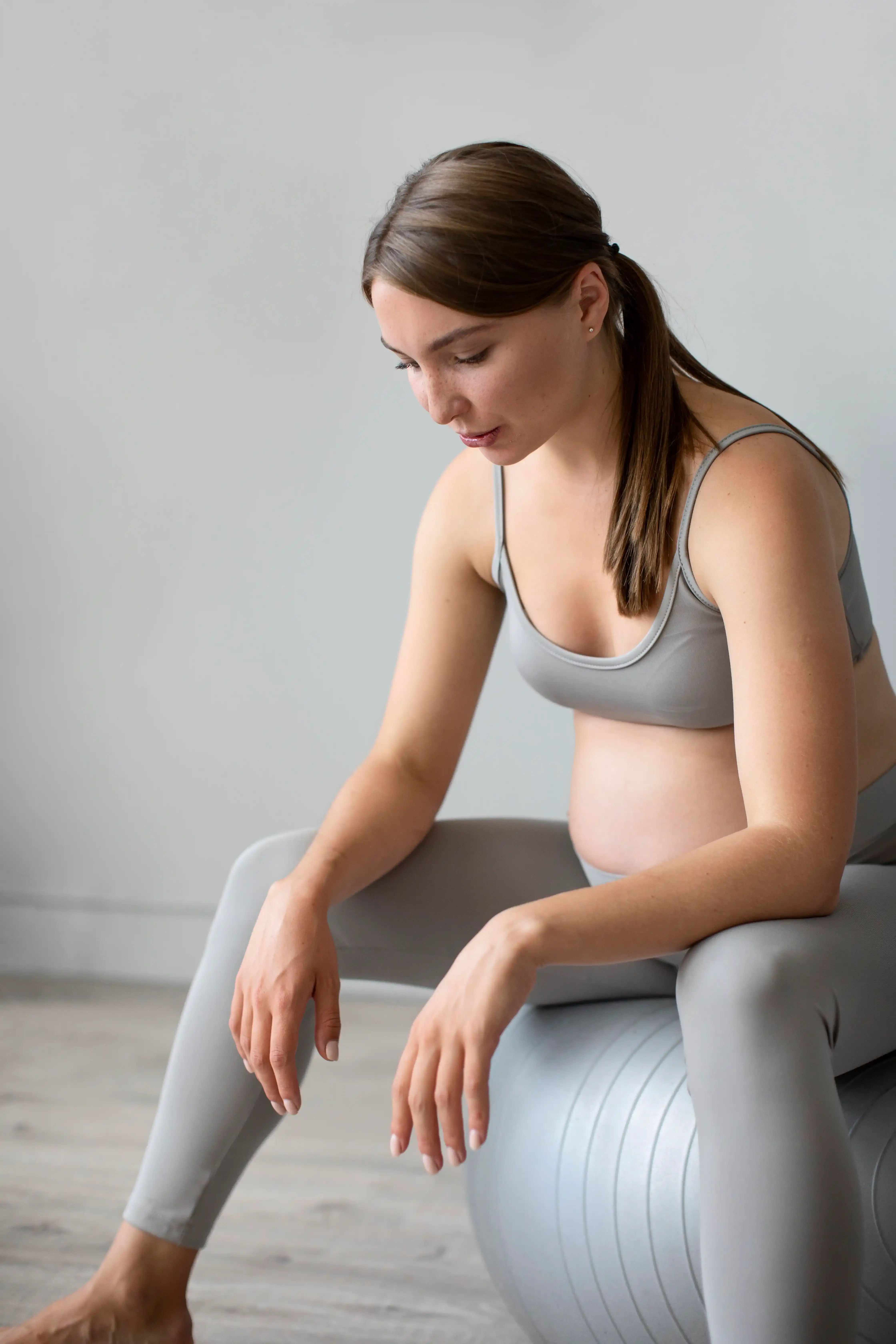 Diagram showing diastasis recti and pelvic floor anatomy at Heritage Wellness & Med Spa