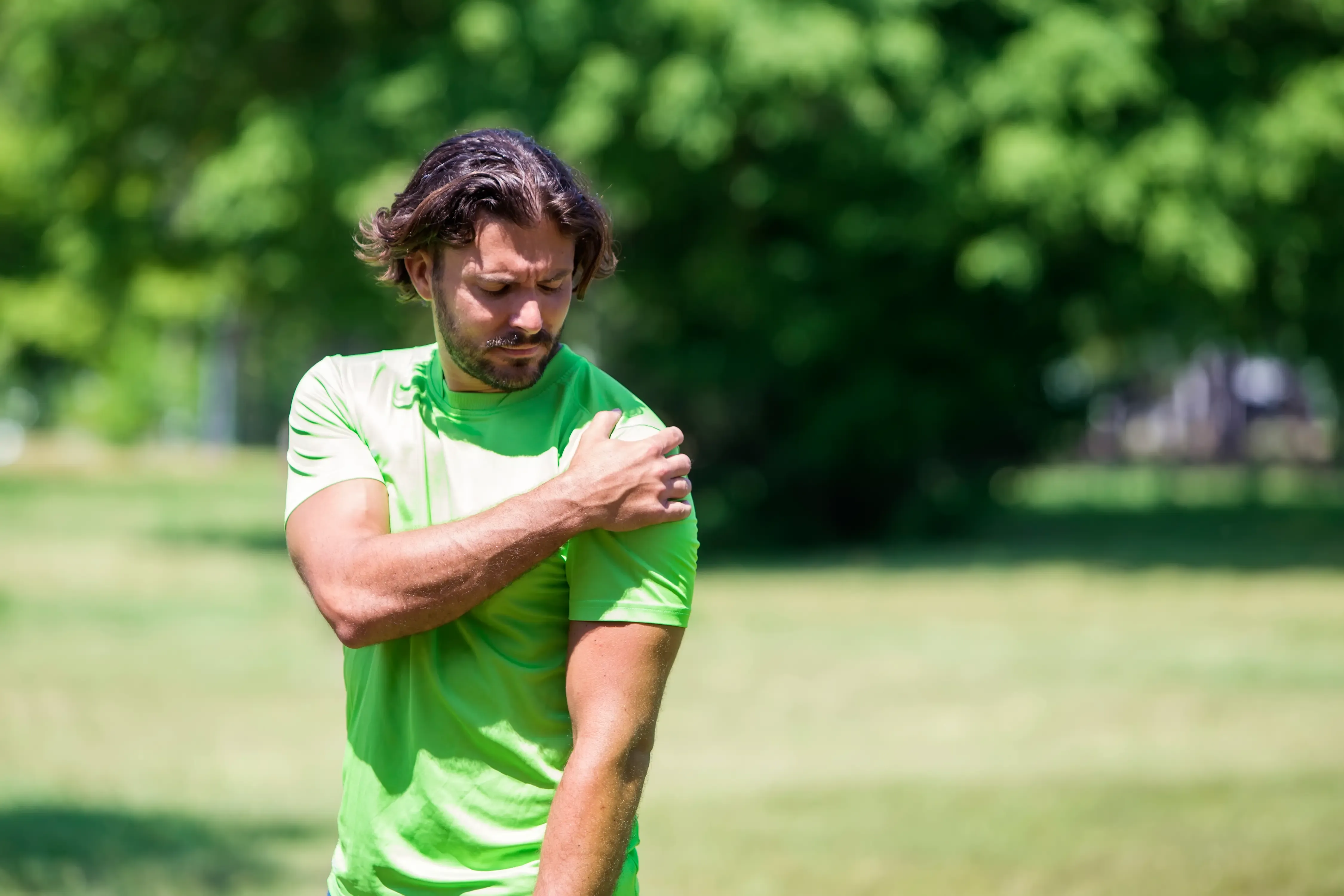 Patient consulting for shoulder pain treatment at Pain Treatment Center of Maryland Reisterstown
