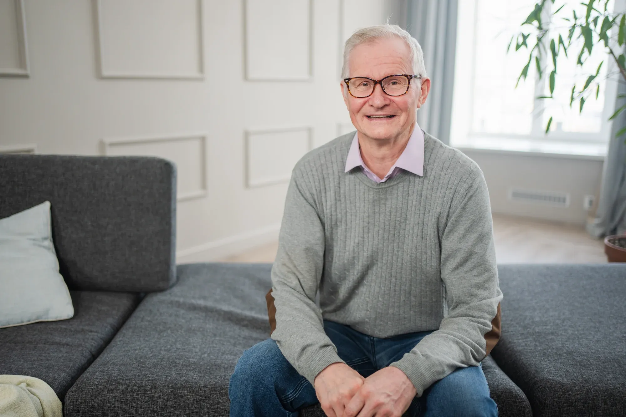 Patient receiving intersegmental traction therapy at Bensa Chiropractic and Wellness in Bradenton FL