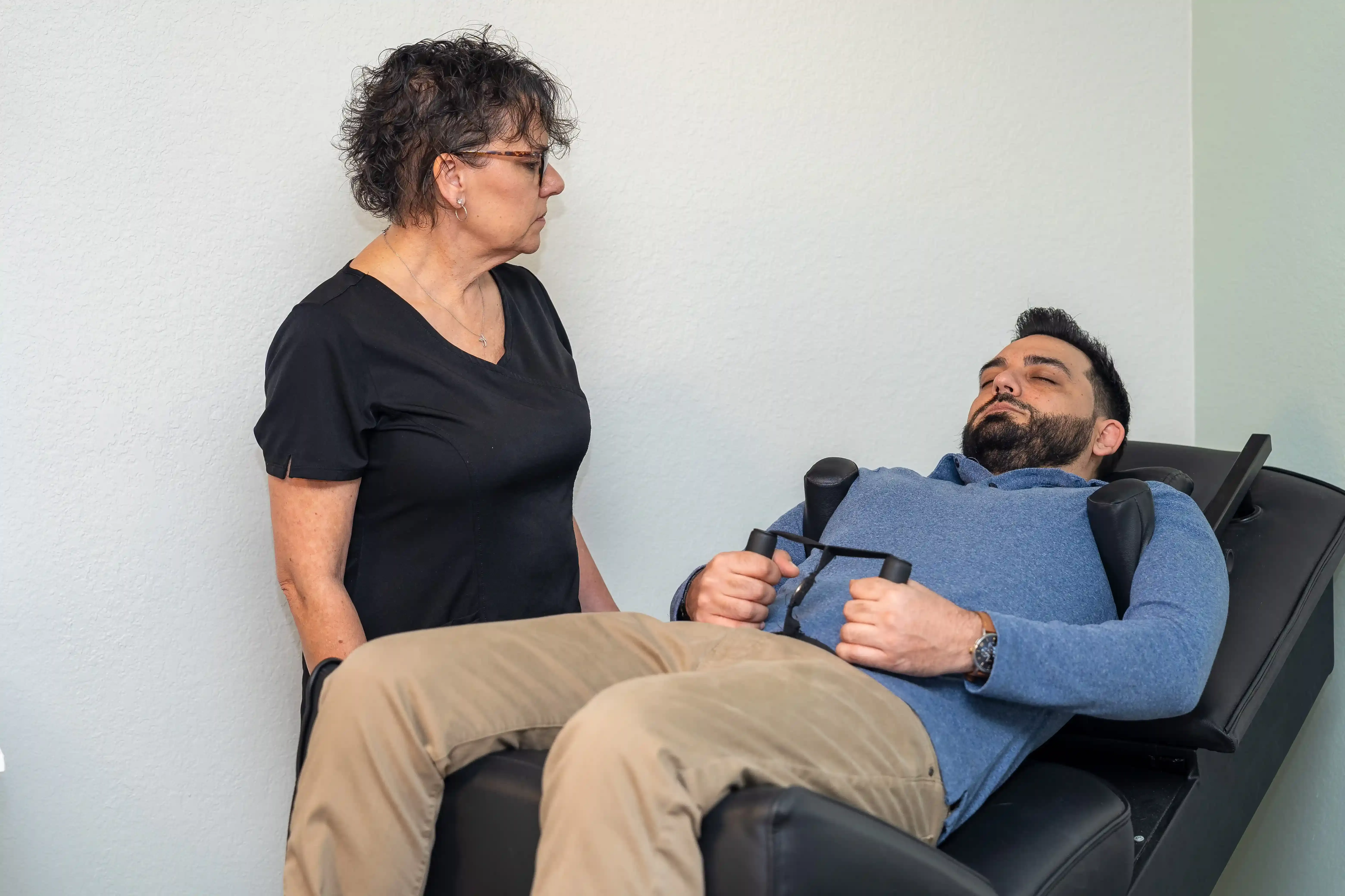 Before and after spinal decompression results showing pain relief at Arise Integrative Wellness Port Charlotte