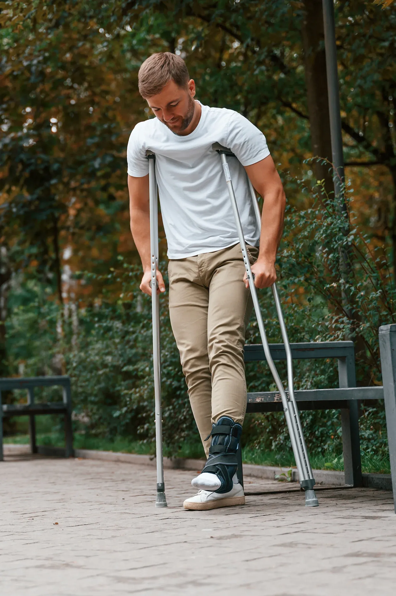 Illustration of spinal misalignment from injury at Bensa Chiropractic and Wellness Bradenton