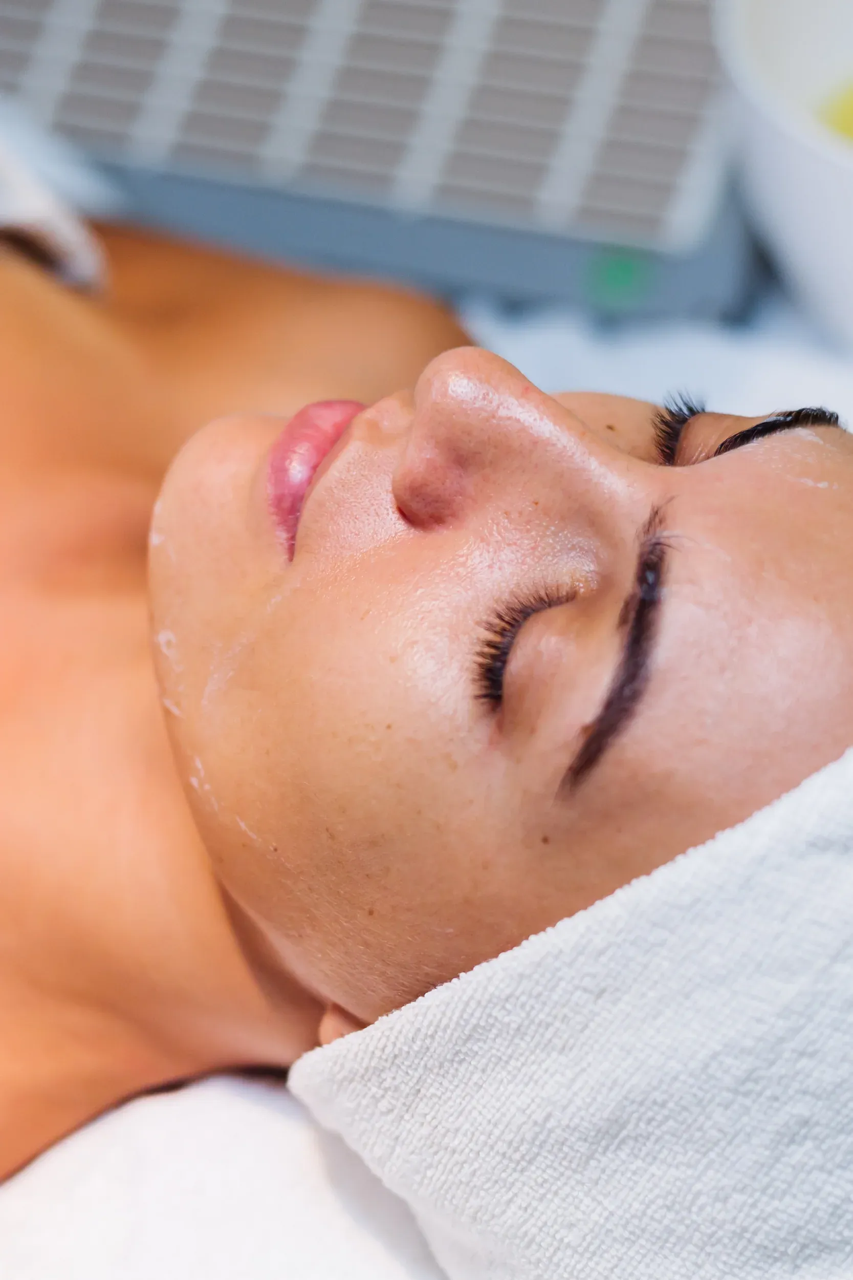 Patient consultation for hydrating facial benefits at Mint Aesthetics & Skin Indianapolis